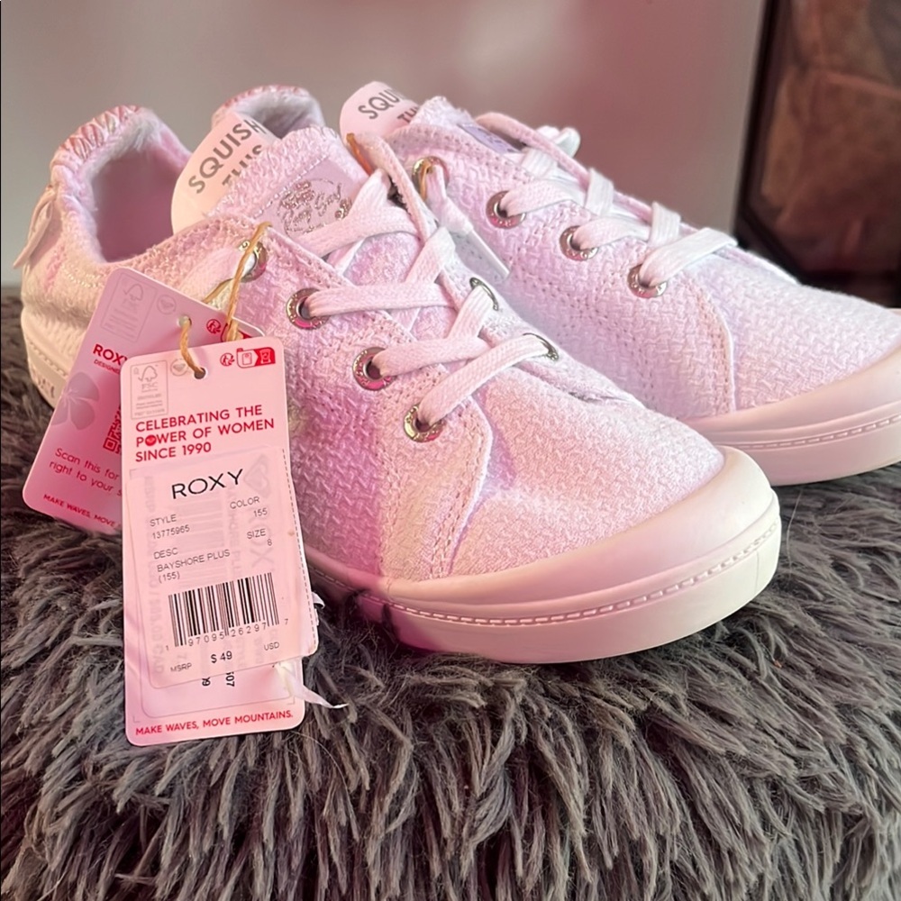 Roxy Pink Low-Top Sneakers. Bayshore Plus. Size 8. NWT